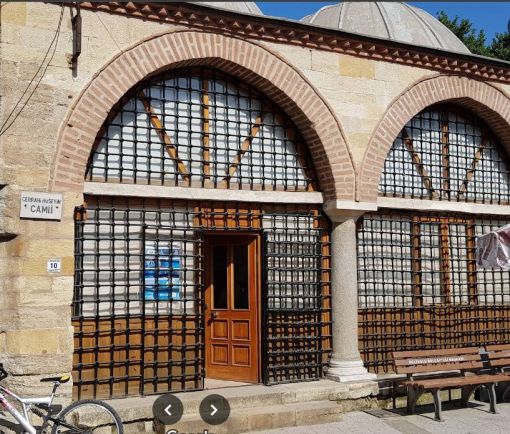 Cerrahi Hüseyin Camii
